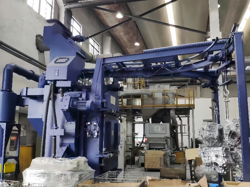 Double Hooks Hanger Shot Blasting Machine For Aluminum Casting Parts