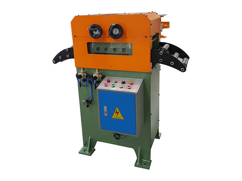 Metal Straightener Machine